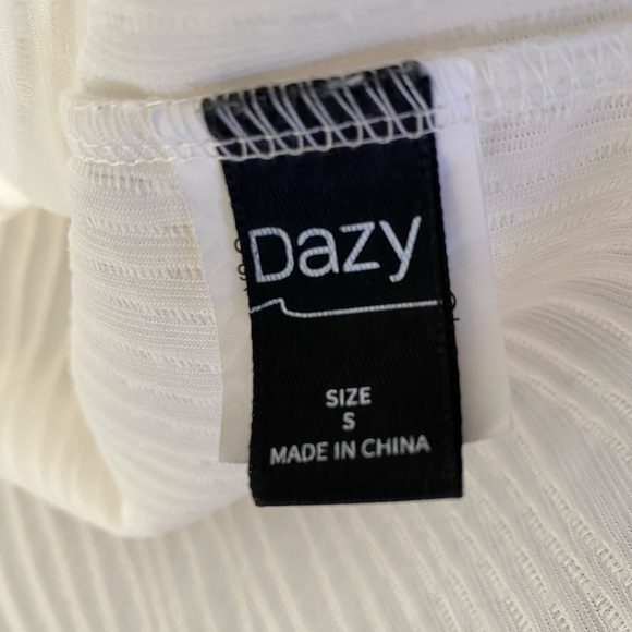 SHEIN DAZY BLOUSE - Picture 11 of 15